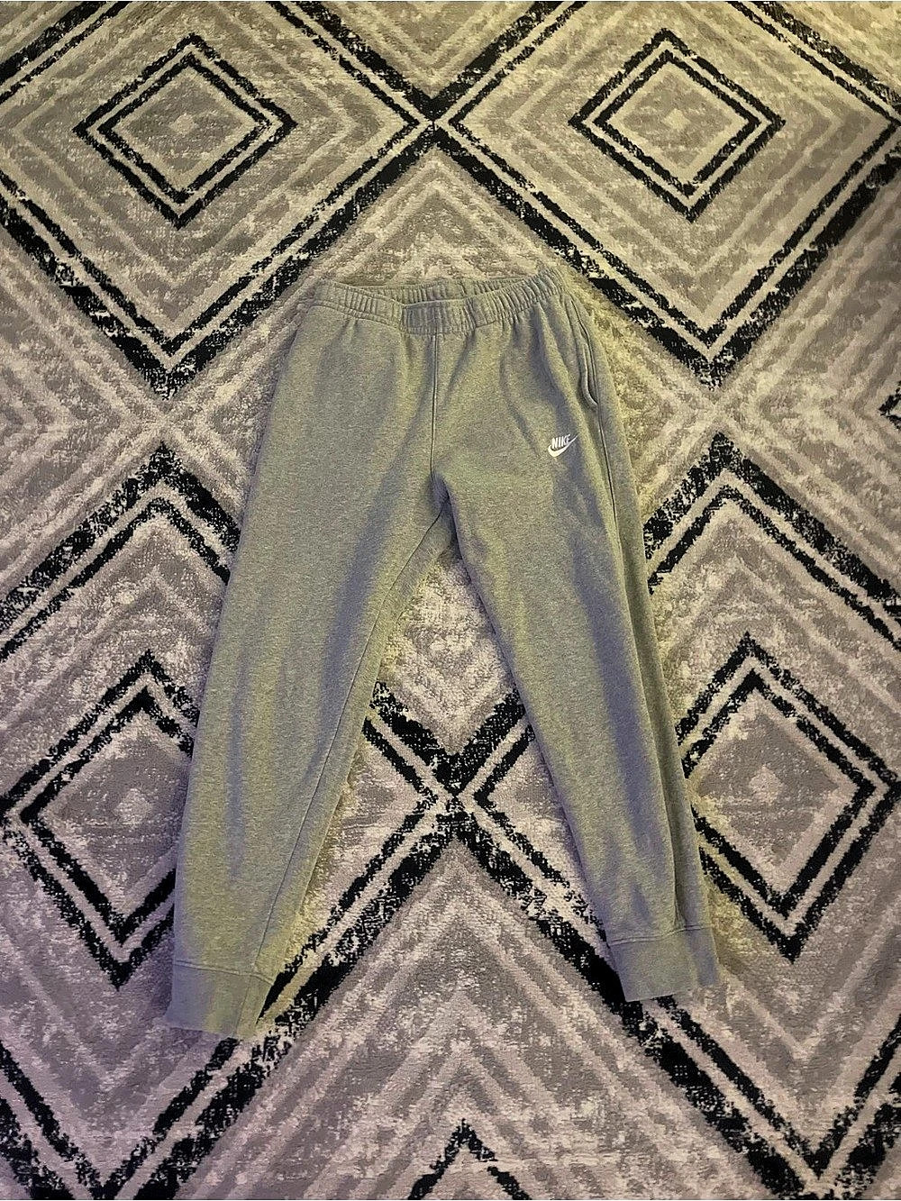Nike Sportswear Club Fleece Joggers Gray Medium Like New